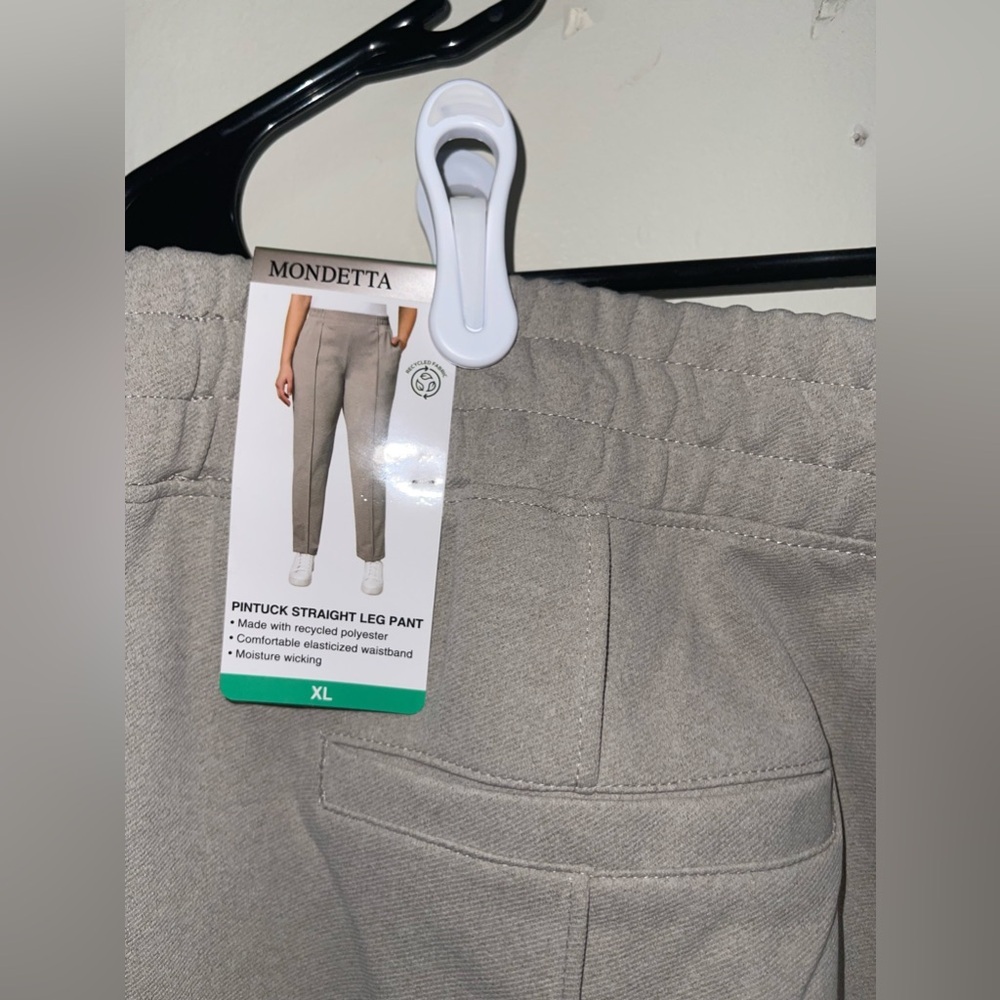Mondetta Pintucks Straight Leg Pants - Picture 6 of 6